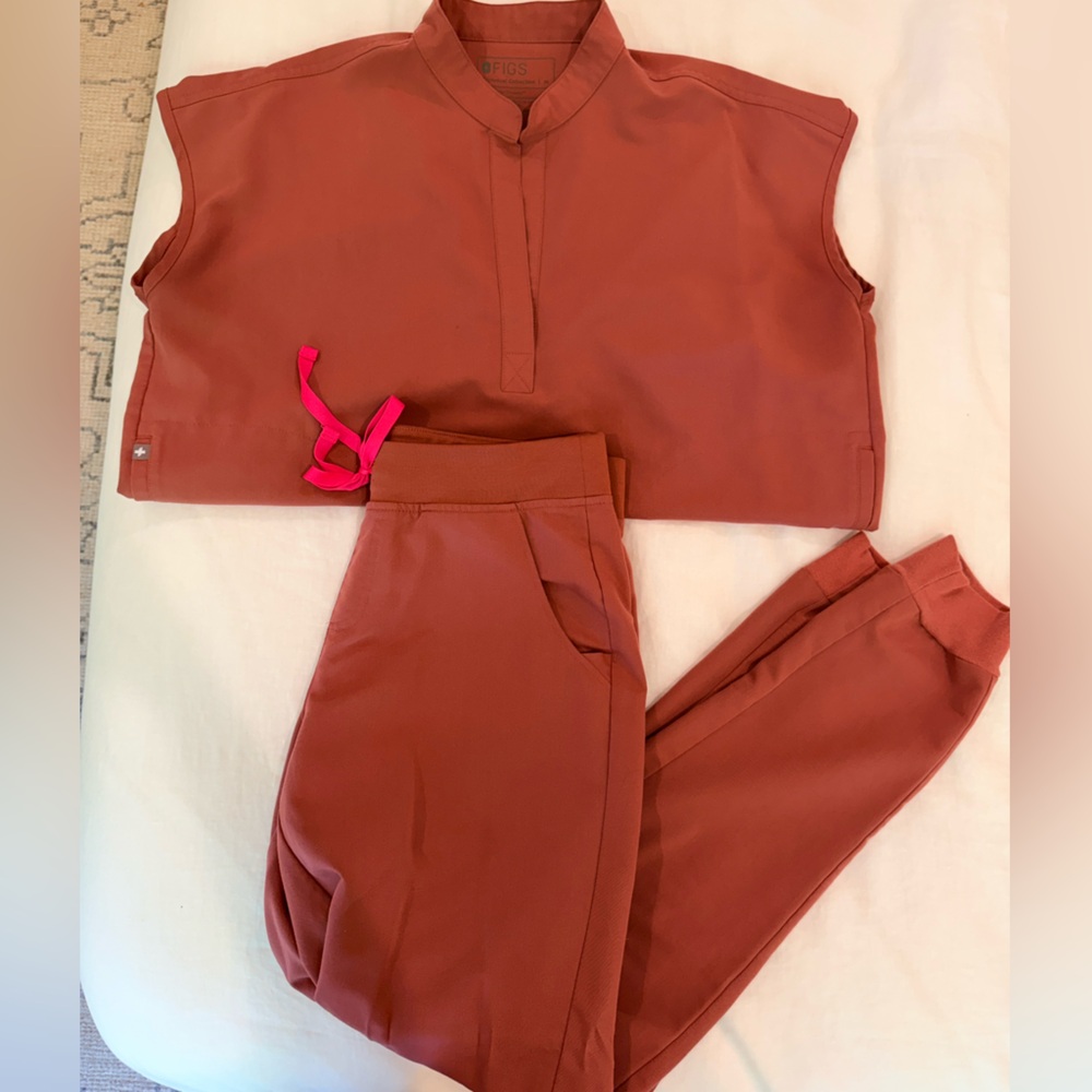 Figs mauve set - medium tall